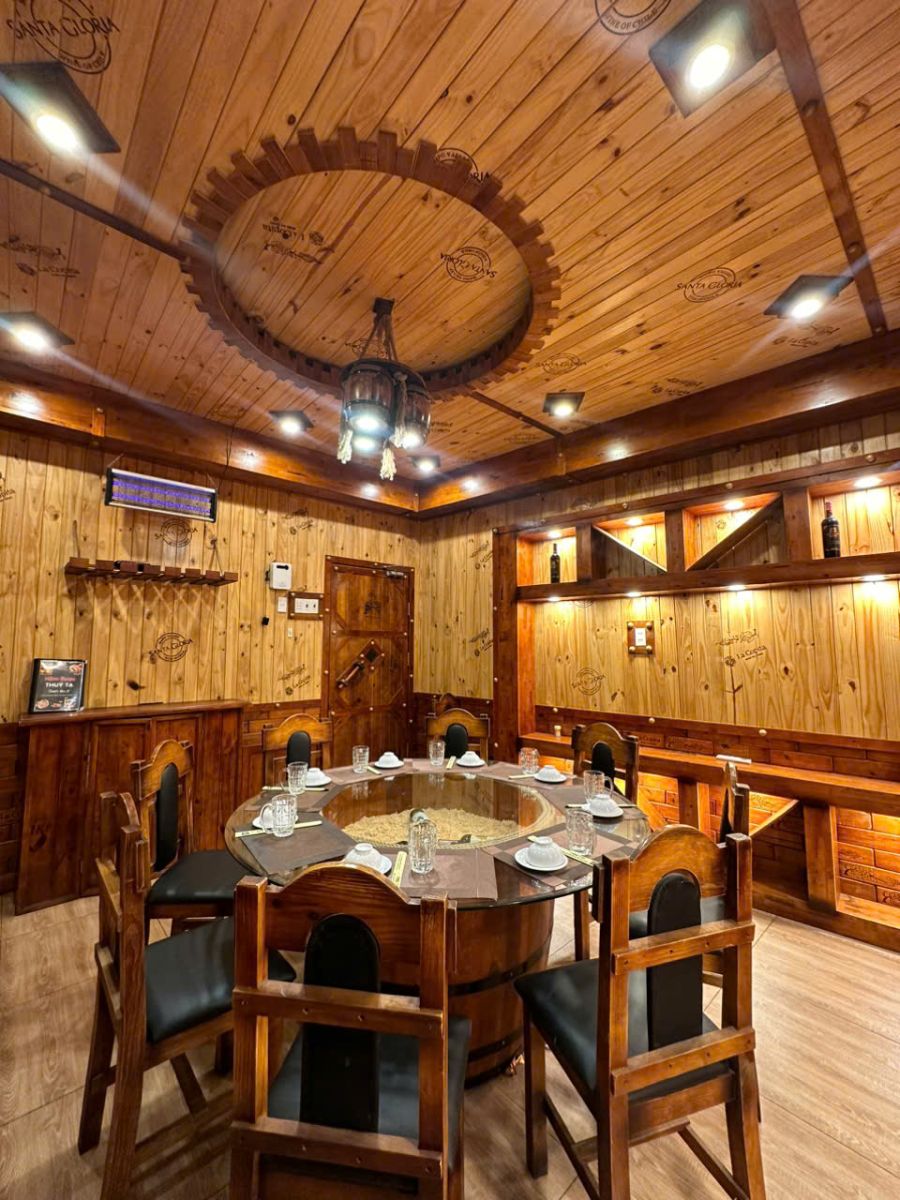 Nhà hàng Thủy Tạ Long An 